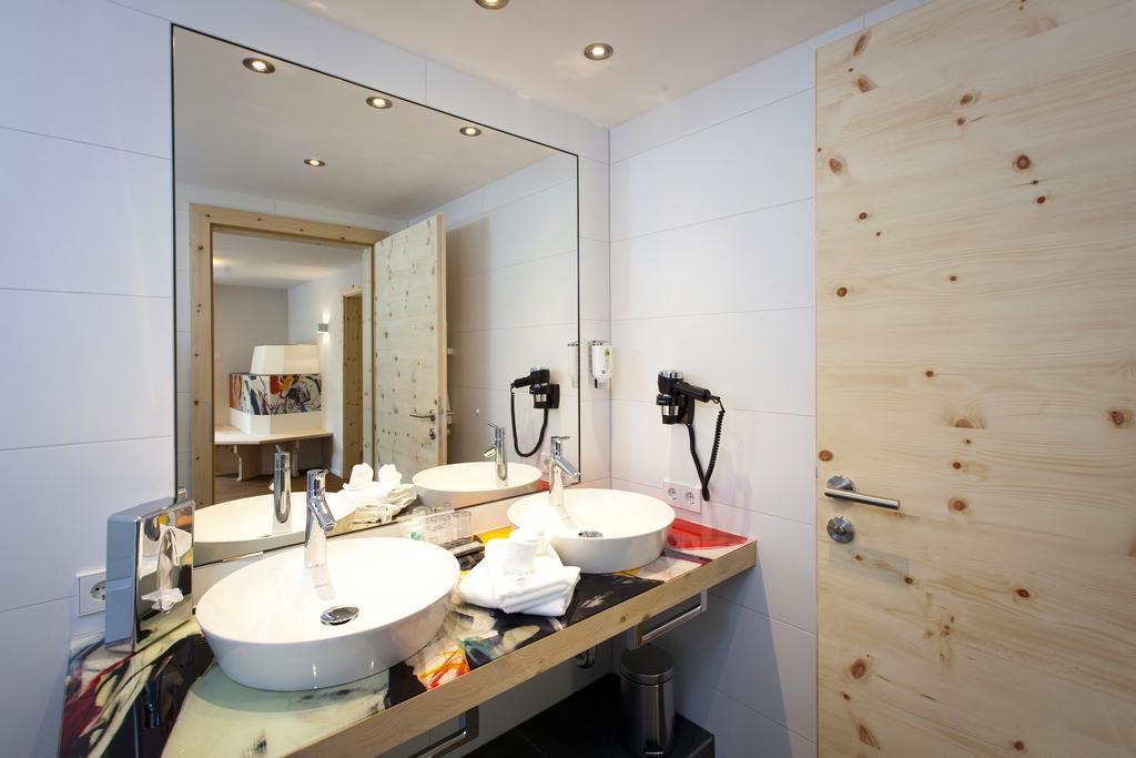 Hotel Alpin Art & Naudererhof Superior 4*